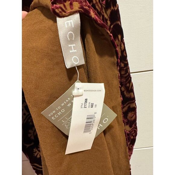 NWT Echo Velour Silk Silk Blend Scarf Wrap Shawl 80x20 Burgundy & Brown - Picture 2 of 7